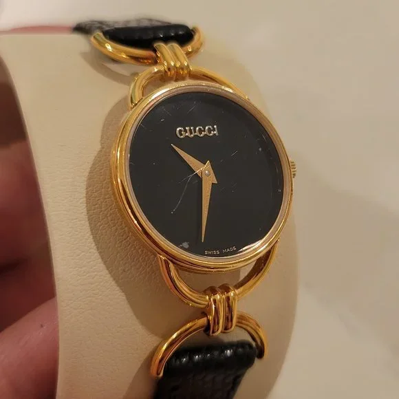 GUCCI Vintage Watch - Picture 14 of 15